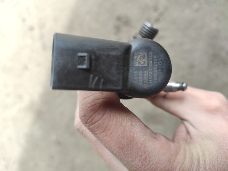 Форсунка Renault Megane 3  2012 універсал 1.5 Дизель 