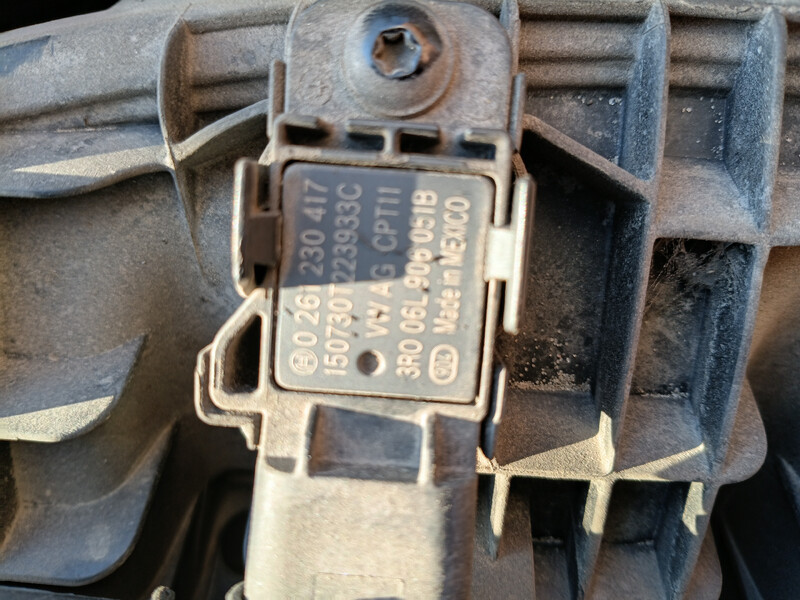 Датчик давления воздуха 3R0 06L 906 051B   Volkswagen Passat