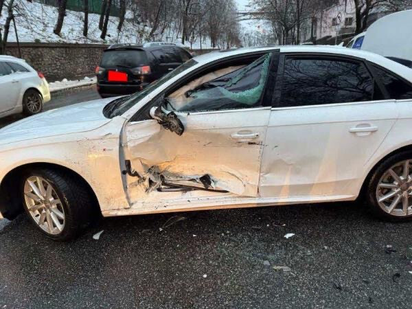 Водилеская дверь Audi A4 B8  2014 2.0 Бензин Кропивницкий