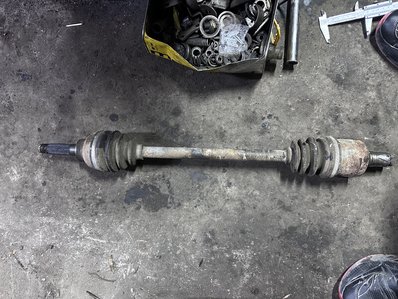 Полуось задняя левая Subaru Impreza WRX  1998 2.0 Бензин Одесса