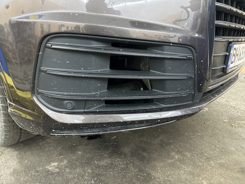Заглушка бампера Audi Q7  2016 3.0 Дизель Одесса