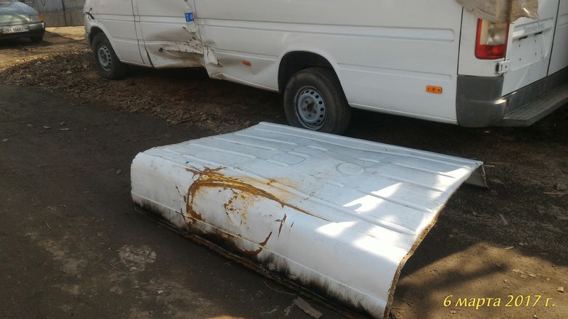 Дах Mercedes-Benz 316  2005 2.7 Первомайськ