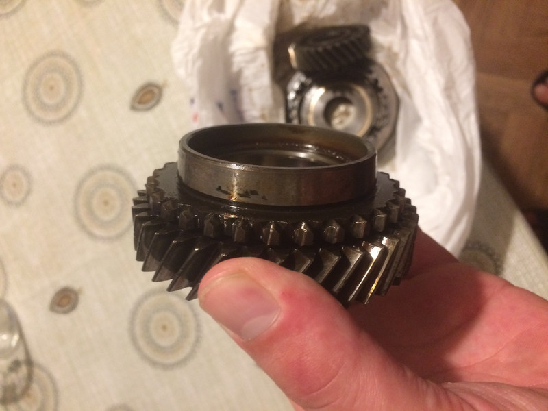 Шестерня 5 передачи Volkswagen Caddy 3  2005 универсал 1.9 Дизель Киев