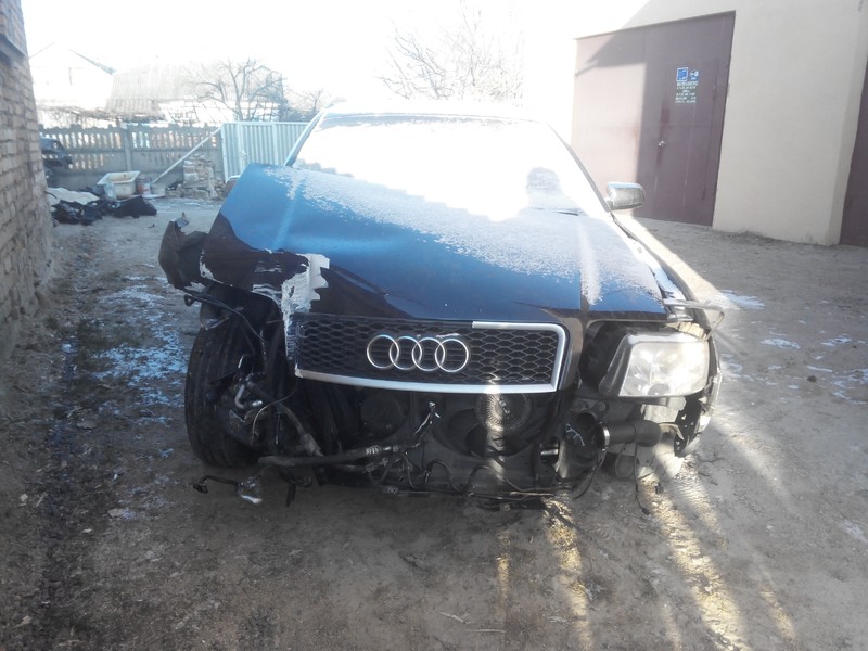 Капот в сборе с решеткой Audi A6 TDI двигатель AKE QAUTTRO 2002 универсал 2.5 Дизель Луцк