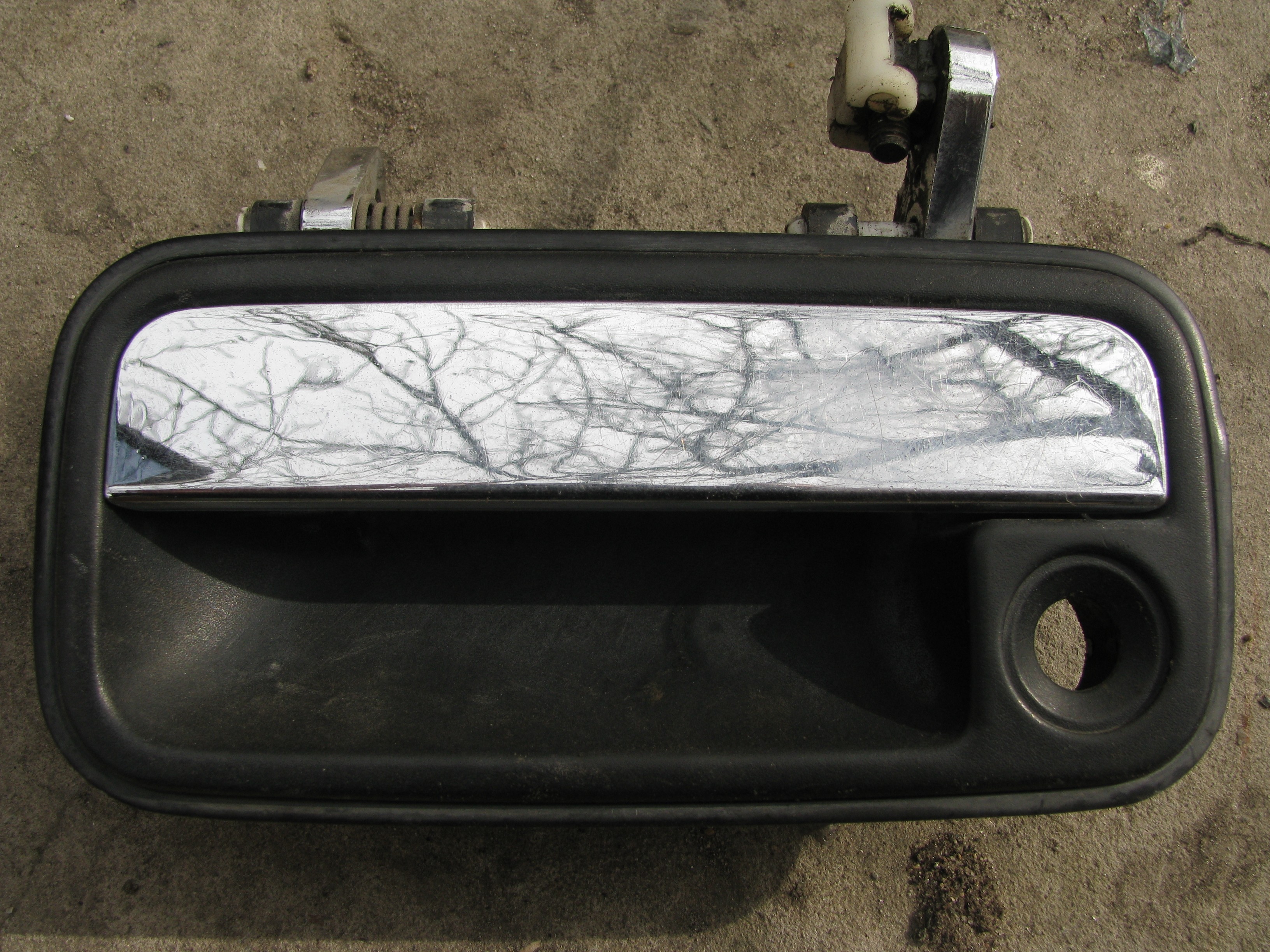 Ручка двери в сборе G212 59 410C HS   Mazda 626