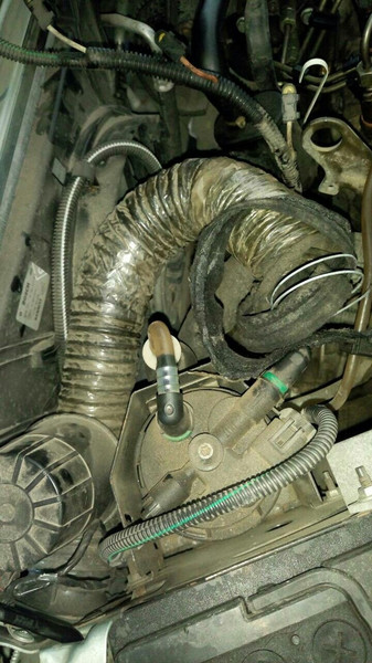 Патрубок воздуховода Renault Kangoo  2002 1.9 Дизель Сумы