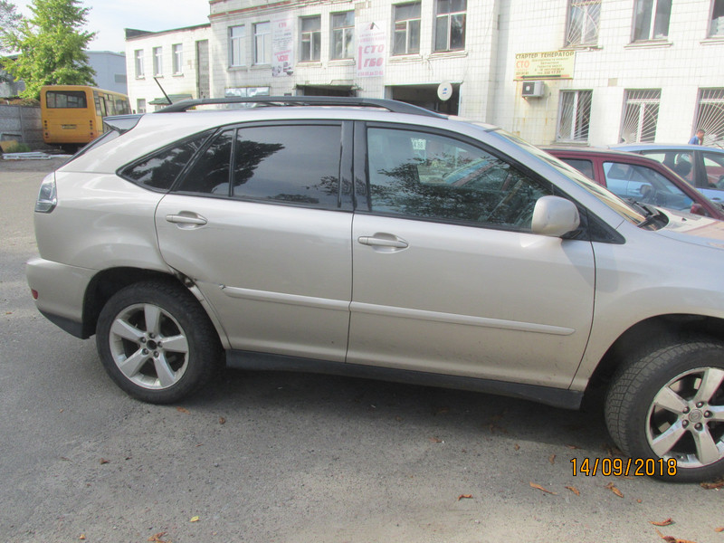 Чверть кузова задня права Lexus RX  2005 3.3 Бензин Київ