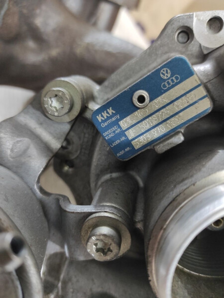 Турбина 03C 145 701 S   Volkswagen Passat