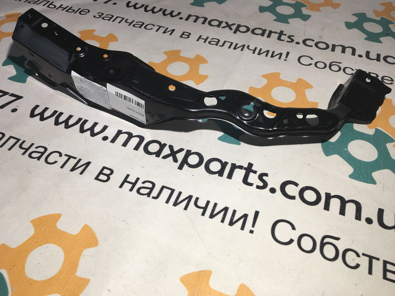 Кронштейн бампера 5371460060   Toyota Land Cruiser