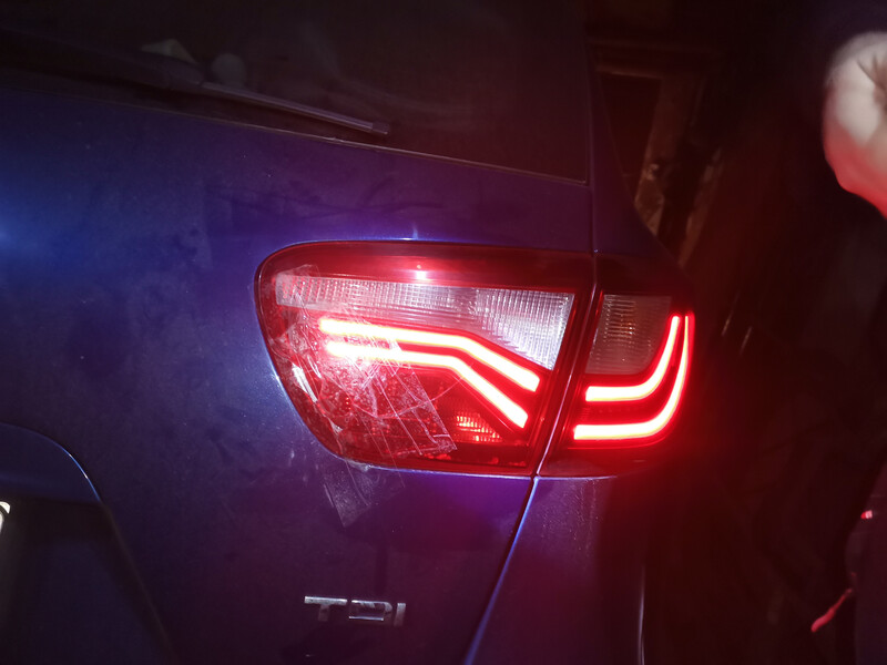 Правый фонарь в дверку багажника Seat Ibiza 4  2014 універсал 1.6 Дизель 