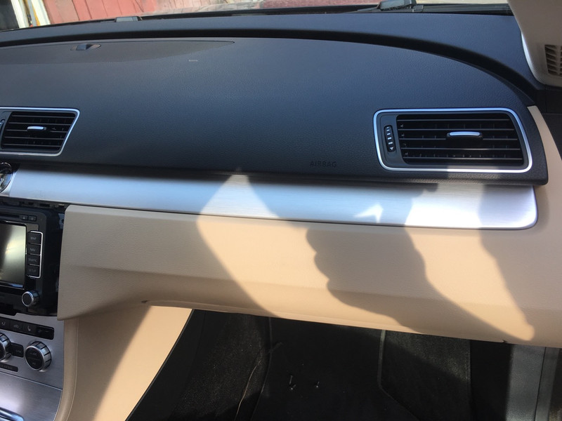 Декоративна накладка на панель над бардачком Volkswagen Passat CC  2012 хэтчбек 1.8 Бензин Луцк