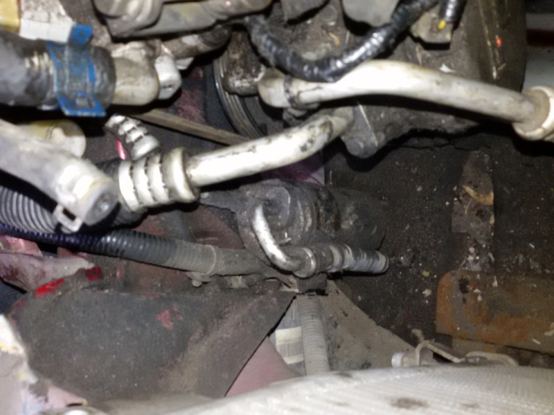 Трубки кондиционера алюминивые Chery Kimo хэтчбек 2008 г.  1.3 л бензин Киев