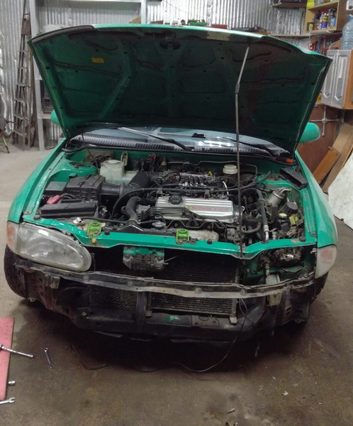 Фара передняя Mitsubishi Colt  1995 хэтчбек 1.3 Бензин Запорожье
