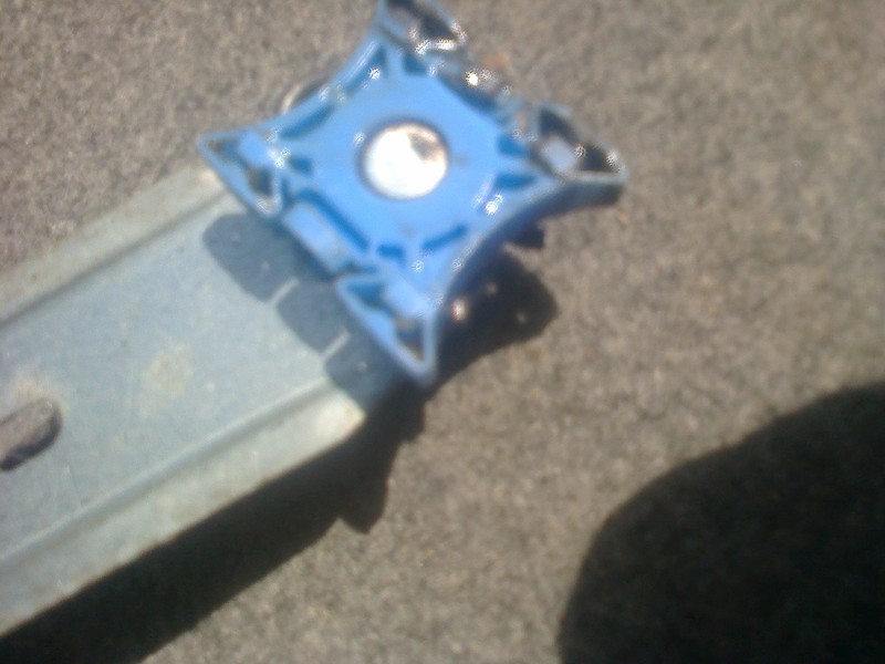 Втулка стеклоподъемника Volvo S80  2002 2.4 Дизель 