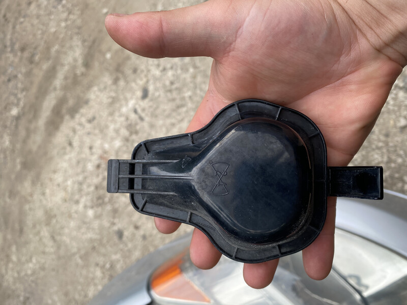 Крышка передней фары Hyundai Accent  2006 1.4 Бензин 