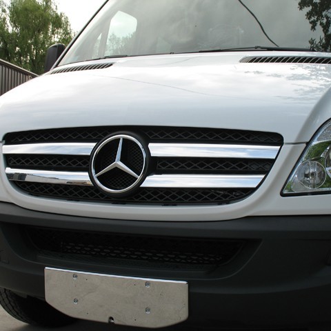 Решетка радиатора A9068800385 9051   Mercedes Sprinter