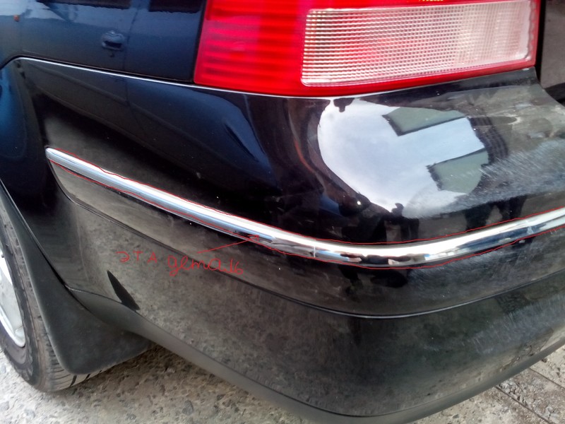 Хромированная накладка над молдингом заднего бампера Volkswagen Bora  2002 1.6 Бензин 