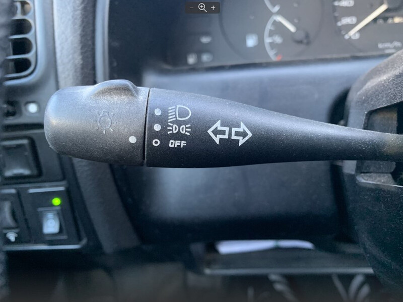 Рычаг переключения поворотов Nissan Primera P10  1993 0.1 Бензин 