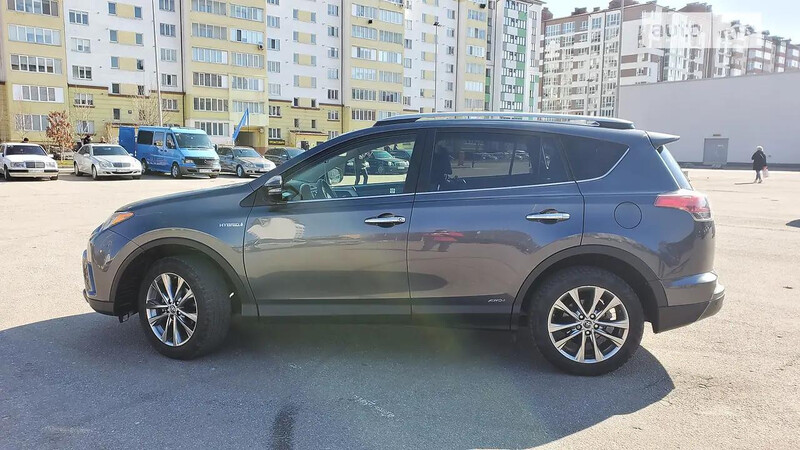 Ручка двері водійська хром Toyota RAV4  2015 2.5 Бензин 
