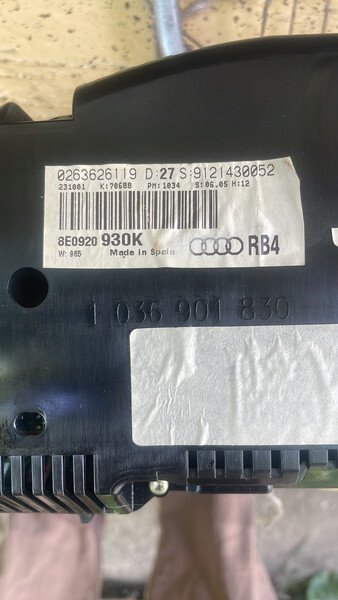 Панель приборов Audi A4 Б6 2001 1.8 Бензин 