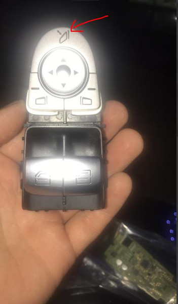 Кнопки стеклоподъемника Mercedes-Benz Vito  2014 2.1 Дизель Харьков