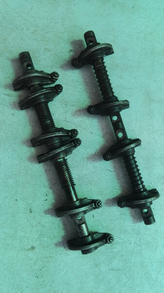 Оси коромысел в сборе Hyundai Pony  1994 1.5 Бензин Одесса