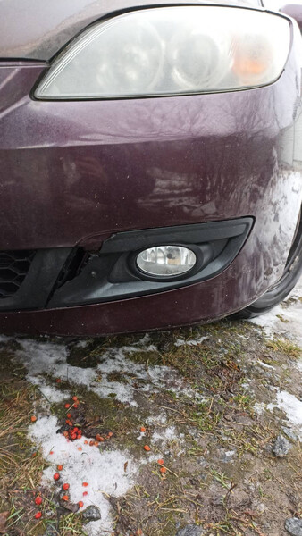 Накладка противотуманной фары левая Mazda 3 BK  2007 хэтчбек 1.6 Бензин Бердичев