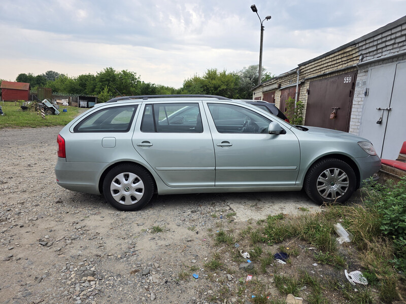 Крыло переднее левое Skoda Octavia A5  2011 универсал 1.6 Бензин Луцк