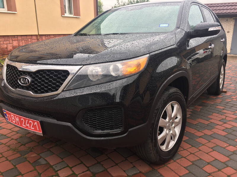 Решітка заглушка протитуманки Kia Sorento  2010 2.4 Бензин 