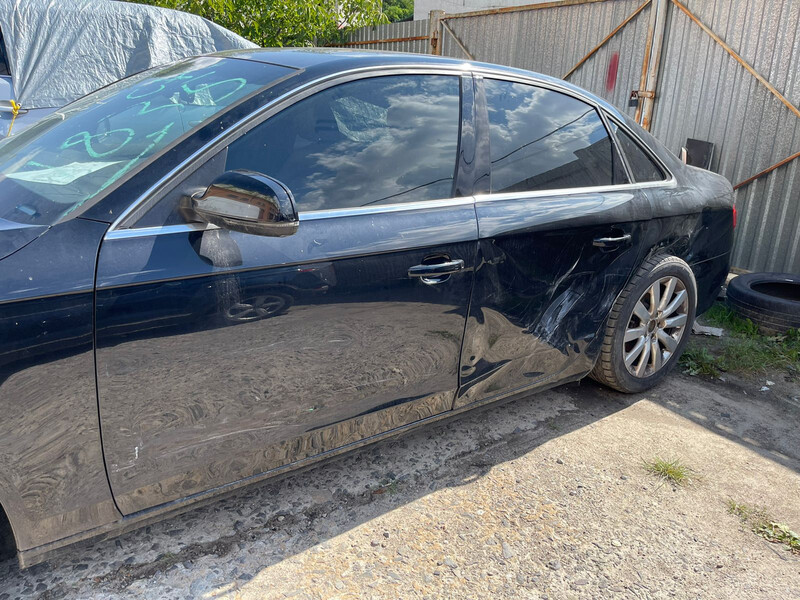 Двери задние левые и передняя левая сторона Audi A4 B8  2013 2.0 Бензин 