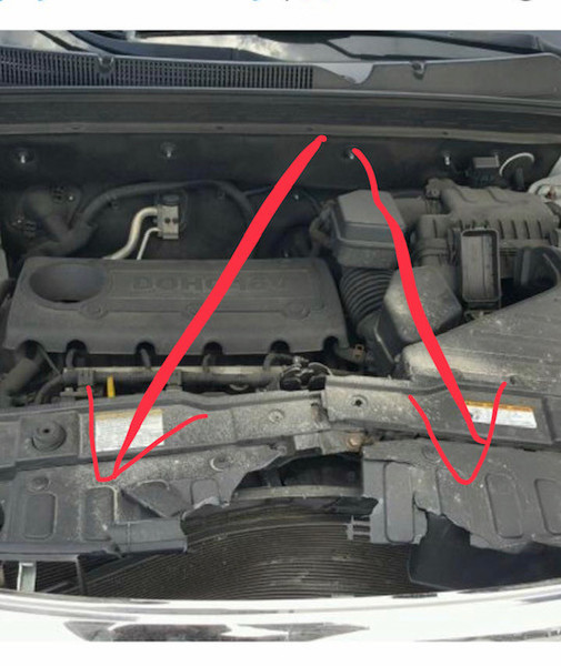 Накладка передней панели Kia Sorento  2011 2.4 Бензин Киев