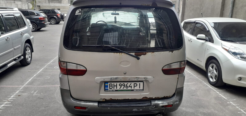 Дверь задняя Hyundai H1  2001 хэтчбек 2.5 Дизель Одесса