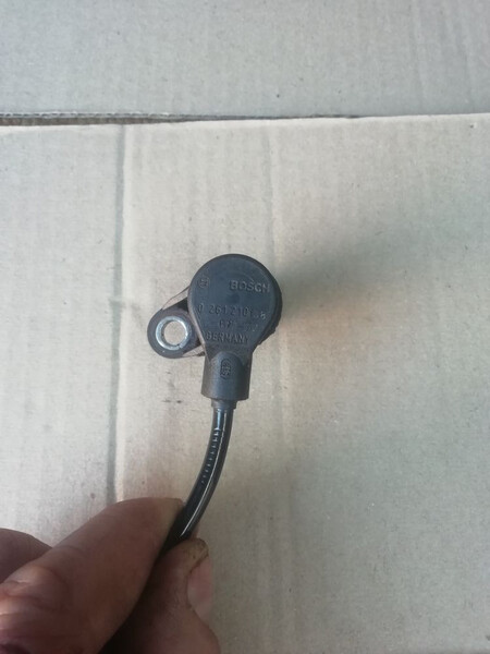 Датчик положення колінвала Volkswagen Sharan  2000 універсал 2.8 Бензин 