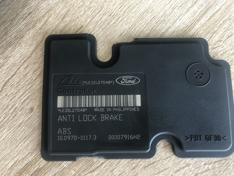 Блок ABS Ford Fiesta MK6 хэтчбек 2006 г.  1.3 л бензин