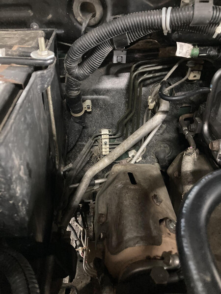 Трубка кондиционера Mitsubishi L 200  2005 2.5 Дизель Одесса