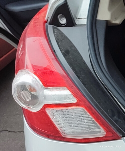 Ліхтар задній лівий Nissan Tiida C11 хетчбек 2010 р.  1.6 л бензин Миколаїв