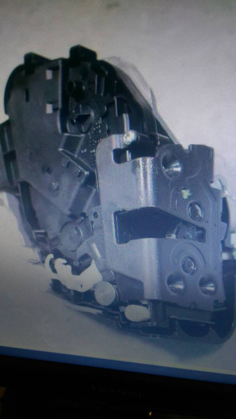 Замок двері Volvo S40  2004 2.4 Бензин 