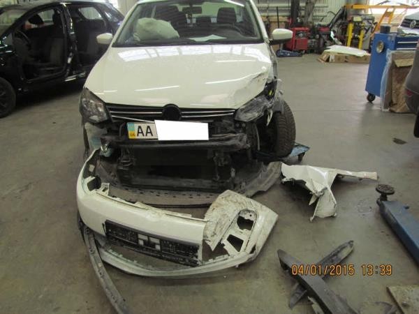 Капот Volkswagen Polo 5 2011 г.  1.6 л бензин Кременчуг