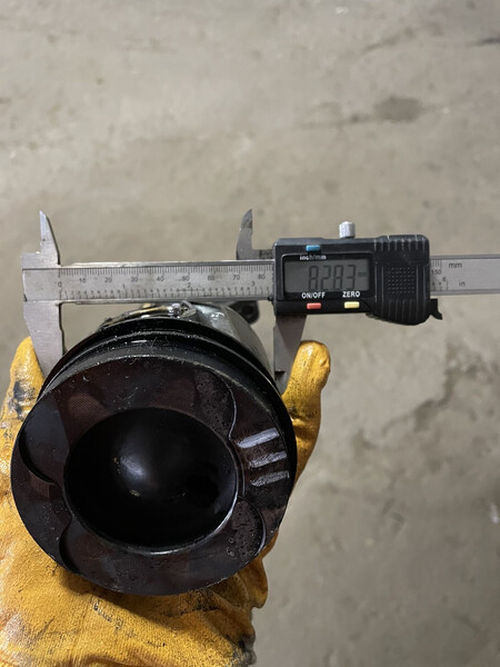 Поршень Mercedes Sprinter 2016 г.  2.2 л дизель Житомир