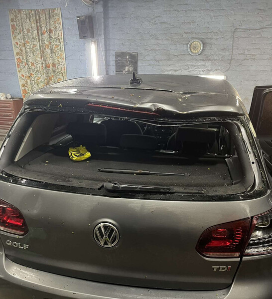 Кришка багажника зі склом 5K6827025J   Volkswagen Golf