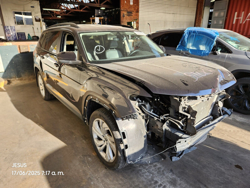 Фары передние Volkswagen Atlas  2021 3.6 Бензин Киев