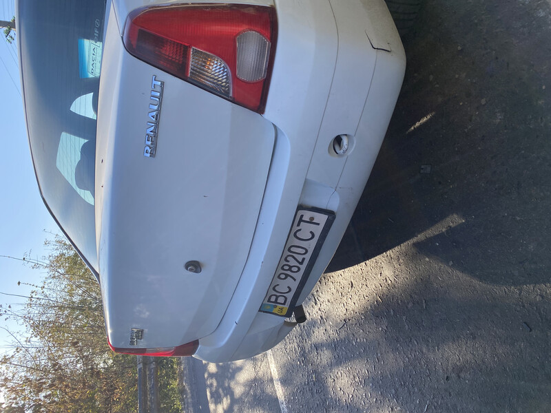 Бампер зданий logan Dacia Logan  2009 1.6 Бензин Ровно