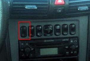 Заглушка кнопки консоли Mercedes-Benz Vaneo  2002 1.7 Дизель Киев