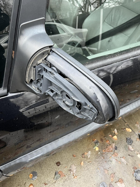 Накладки на зеркало водійське Opel Zafira A  2003 купе 1.4 Бензин 