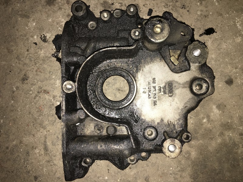 Передняя крышка двигателя 059103153AA   Audi A4, Audi A6, Audi A6 allroad quattro, Skoda Superb