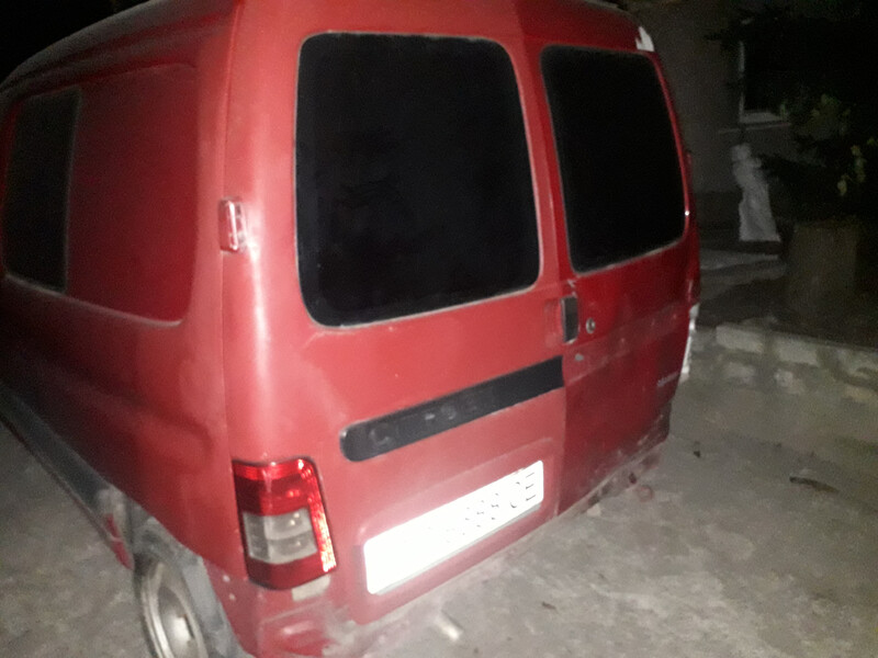 Дверь задняя правая распашонка Citroen Berlingo  2006 1.6 Дизель 