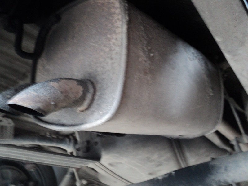 Глушник Volkswagen Caddy 3  2006 2.0 Дизель Умань