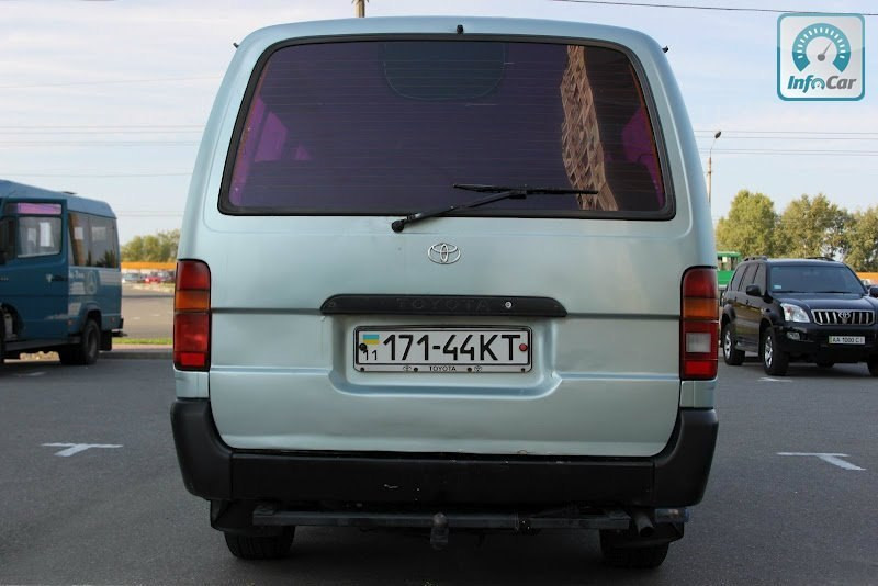 Задняя дверь Toyota Hiace  1996 2.4 Дизель Одесса