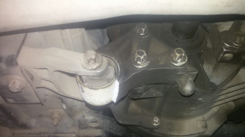 Подушка двигуна з коробкою Opel Combo  2010 универсал 1.7 Дизель Ровно