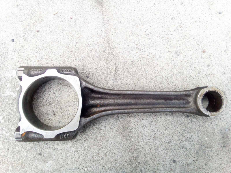 Шатун 037198401C   Audi 80, Audi A6, Volkswagen Golf, Volkswagen Passat